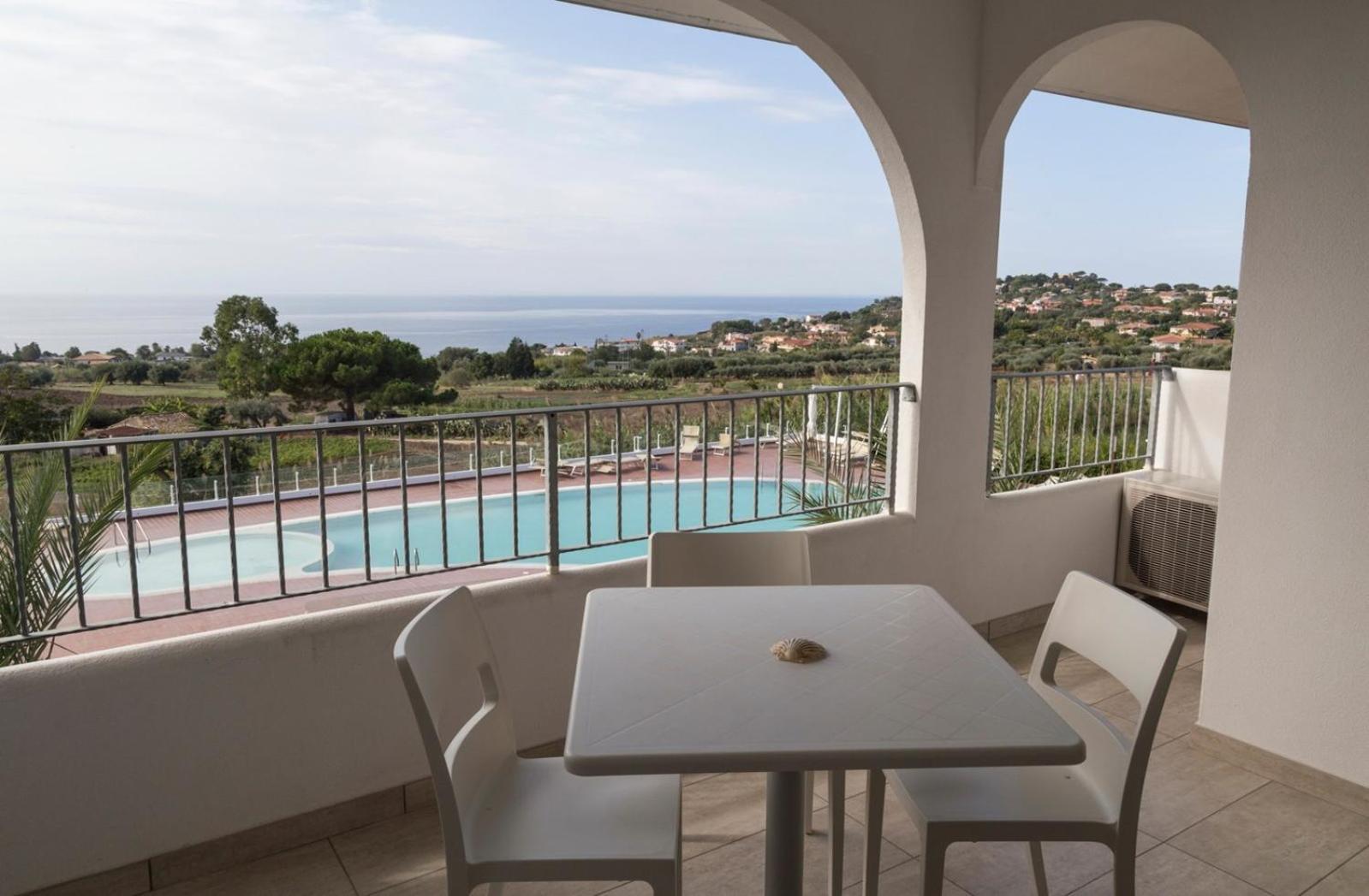 Luzia Agriresort 4*