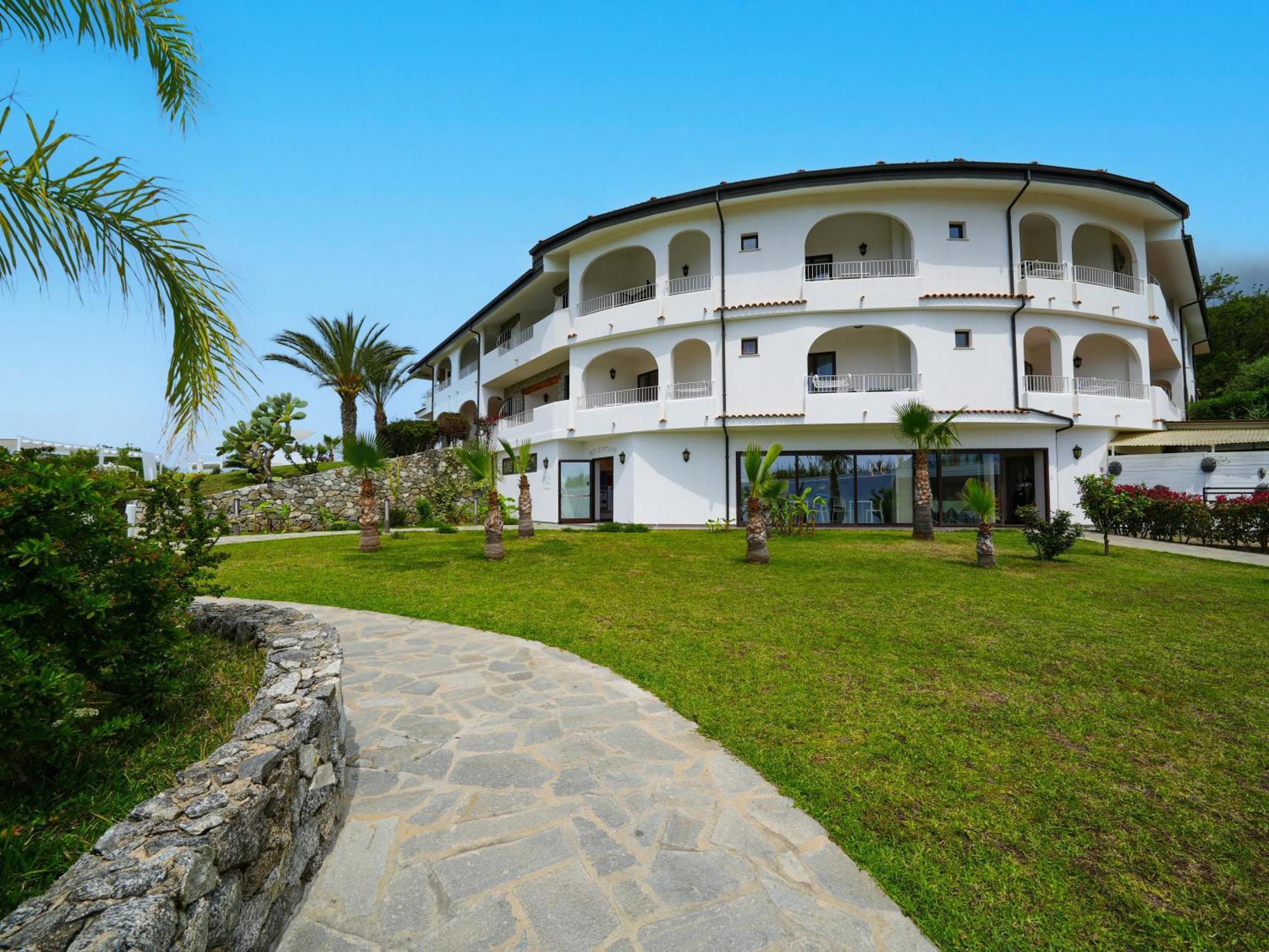 Luzia Agriresort Amazing Nature Atmosphere 4* Capo Vaticano