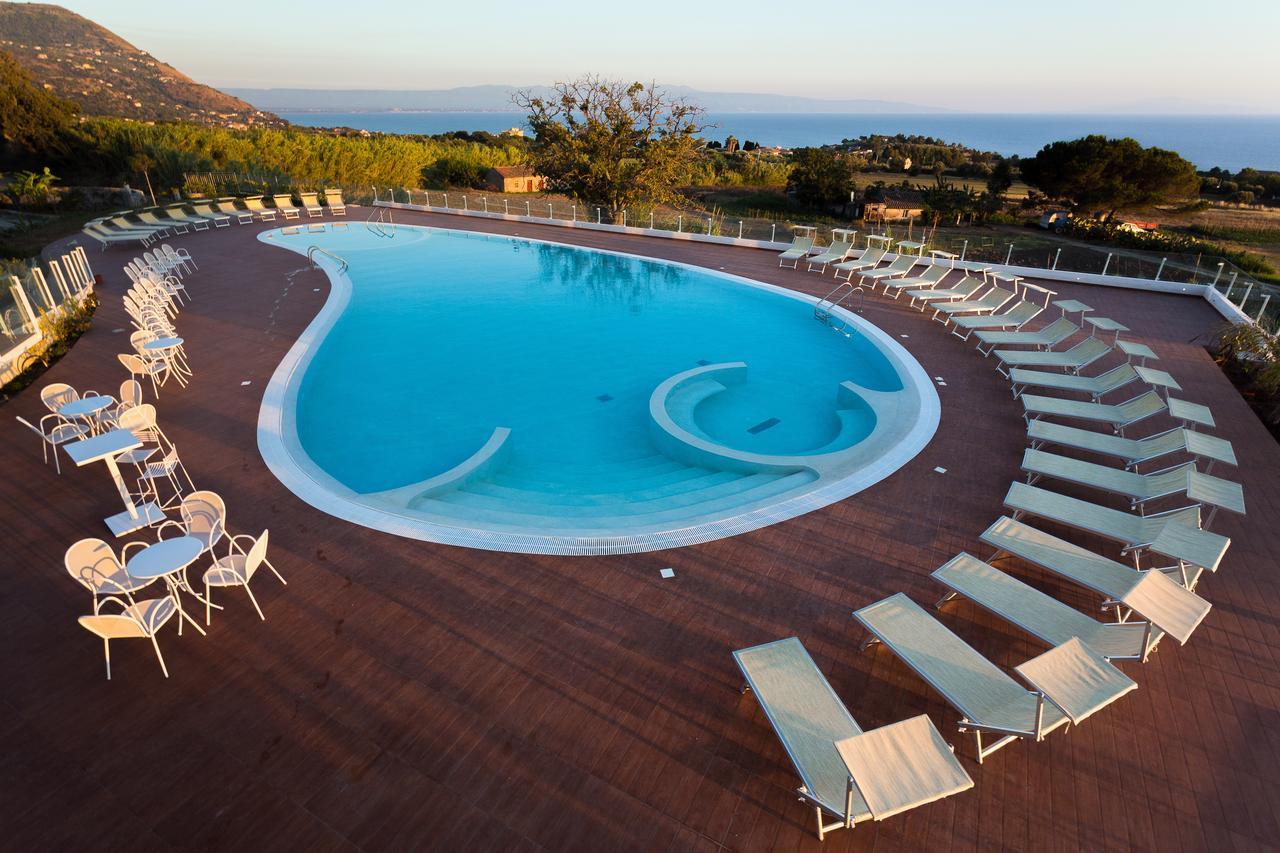 Luzia Agriresort 4*
